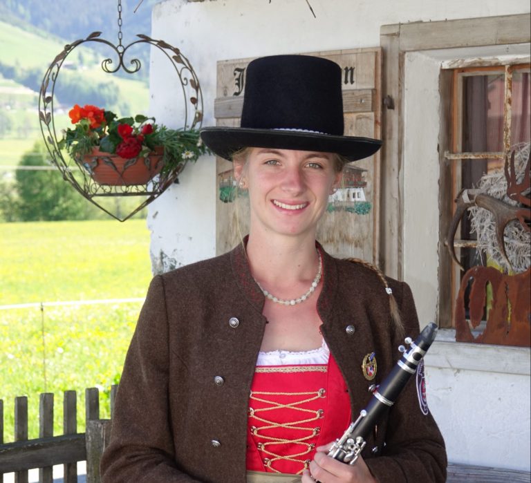 Porträt von Theresa Steiner